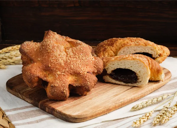 Сдоба «Чайная» с повидлом и изюмом